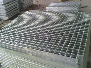 精煉油廠平臺(tái)鋼格板 精煉油廠平臺(tái)鋼格板