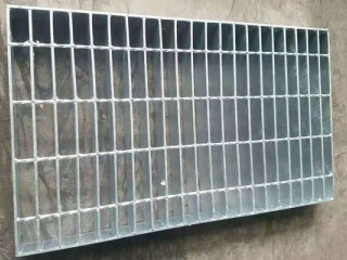 檢修馬道熱鍍鋅鋼格板、馬道鋼格柵板廠(chǎng)家直銷(xiāo)