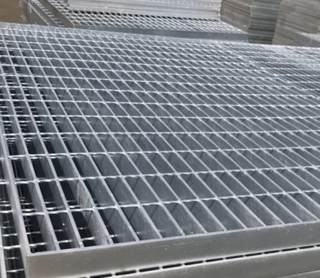 檢修馬道熱鍍鋅鋼格板、馬道鋼格柵板廠(chǎng)家直銷(xiāo)