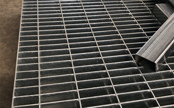 熱鍍鋅鋼格柵板生產(chǎn)廠家價格 熱鍍鋅鋼格柵板生產(chǎn)廠家價格